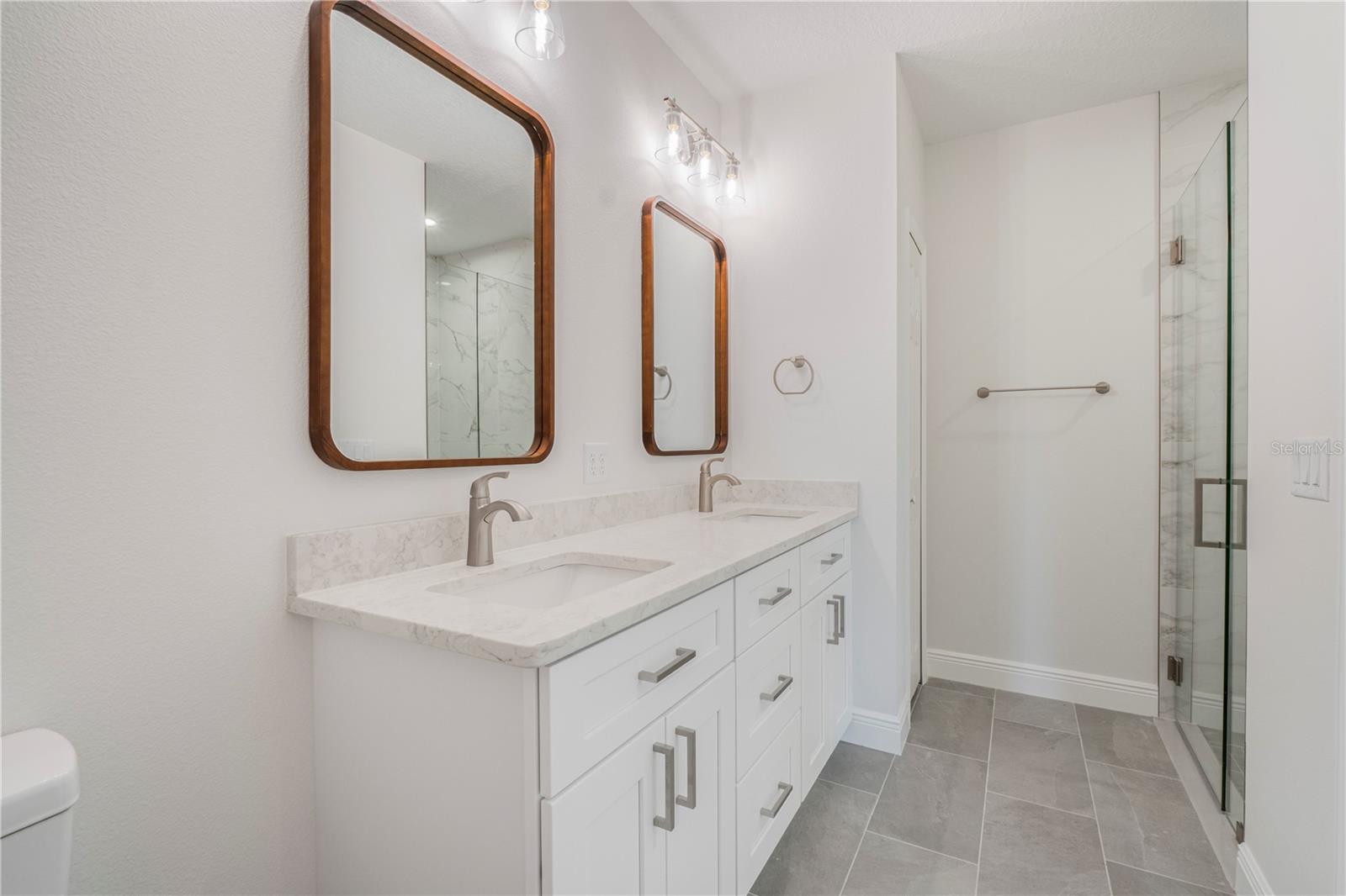 DELTONA LAKES UNIT 09 - Residential