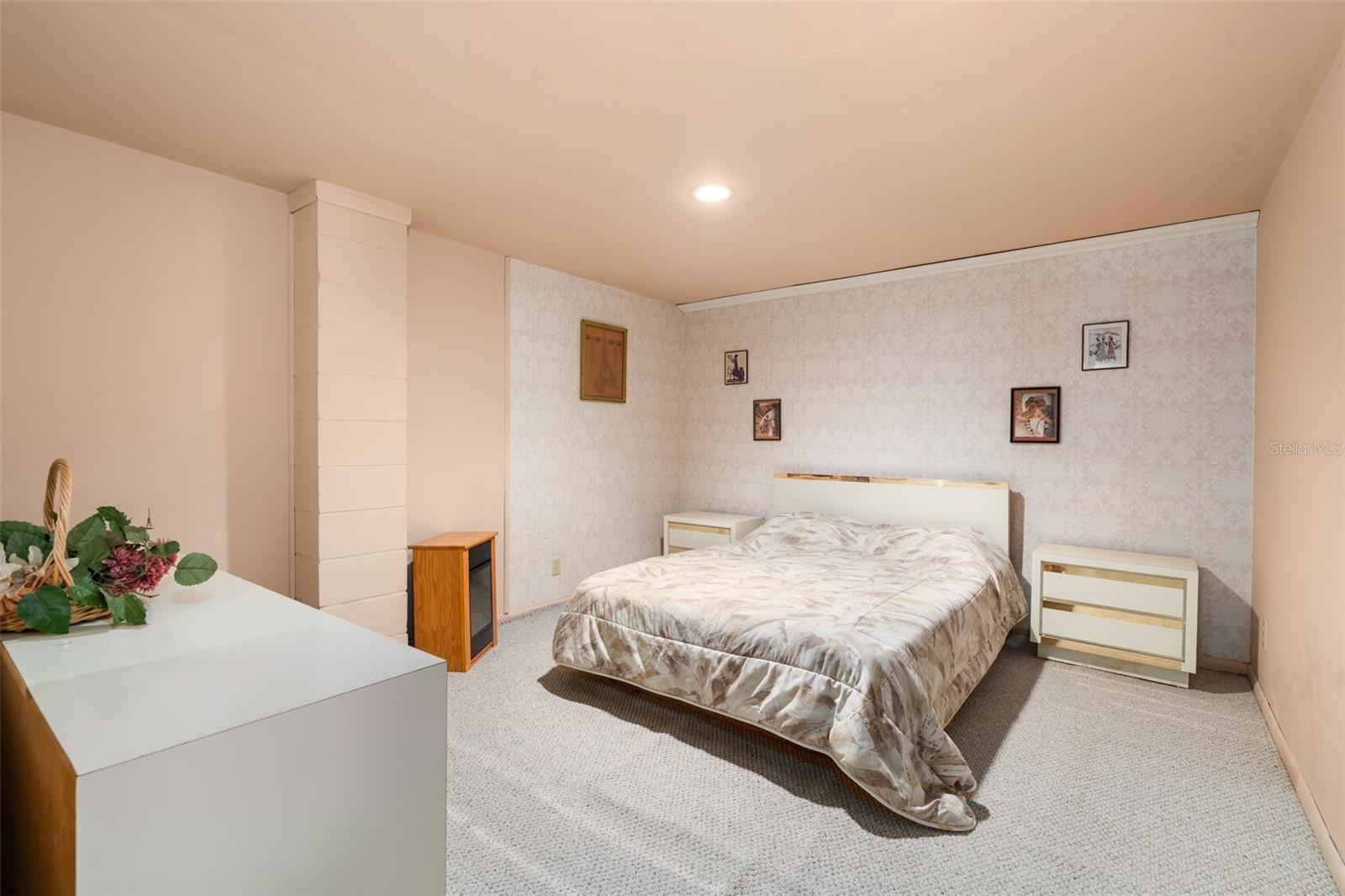 WILLISTON HEIGHTS UN 12 - Residential