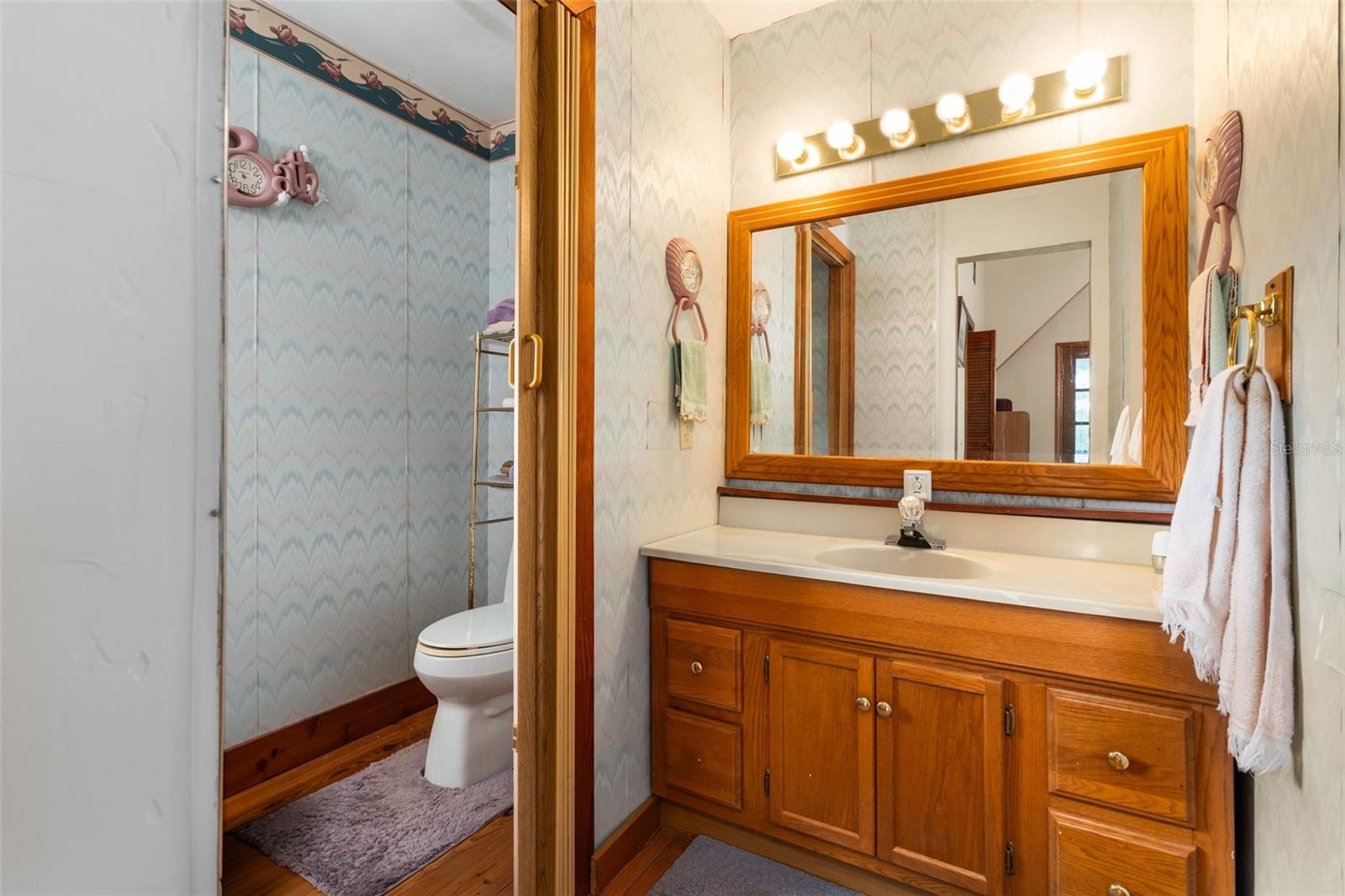 WILLISTON HEIGHTS UN 12 - Residential