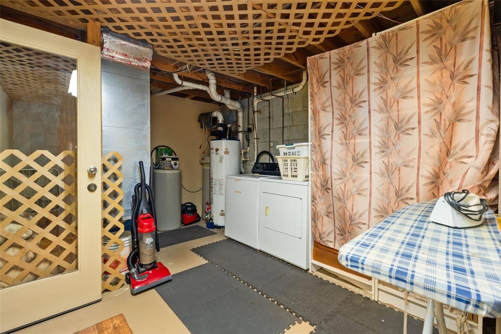 WILLISTON HEIGHTS UN 12 - Residential