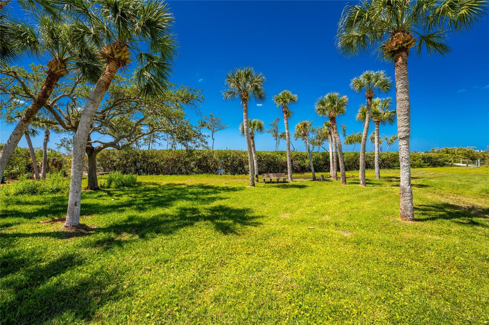 ENGLEWOOD GARDENS - Land