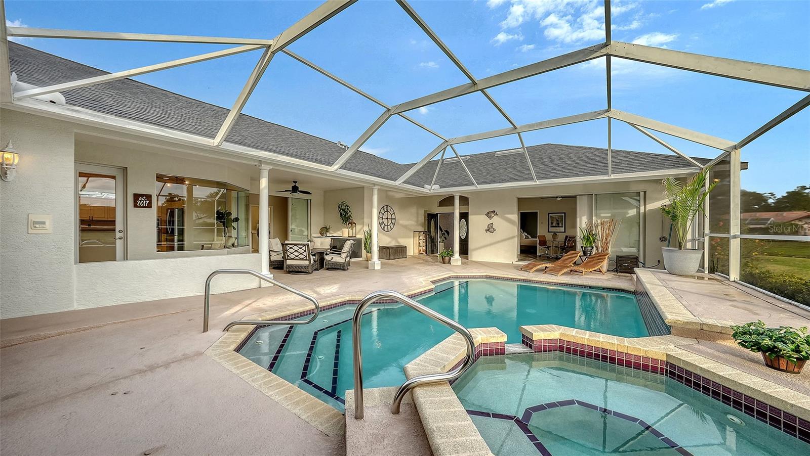 MISTY OAKS - Residential