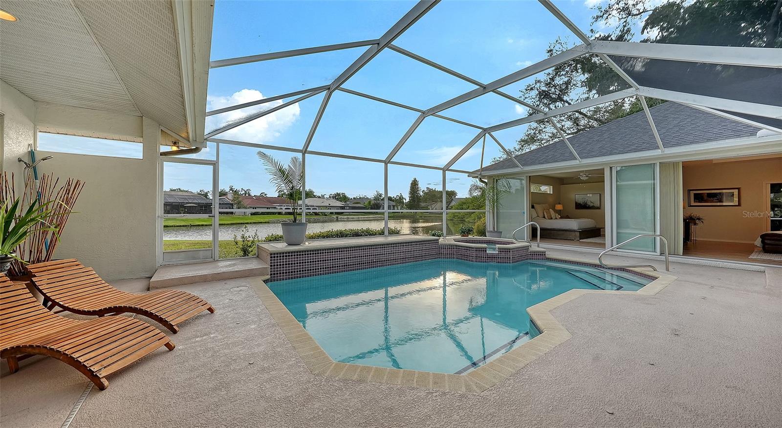 MISTY OAKS - Residential