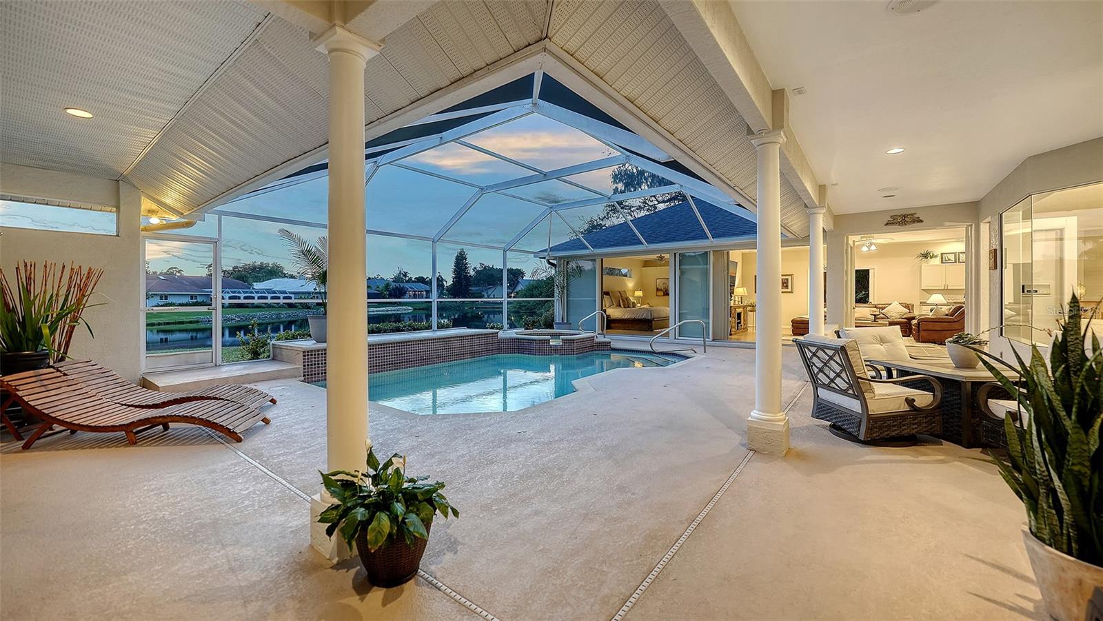 MISTY OAKS - Residential