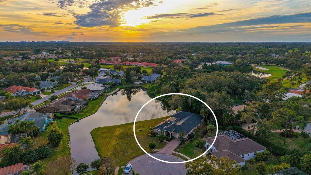 Photo of 8117 Misty Oaks Boulevard, Sarasota, FL 34243 (MLS # A4678054)