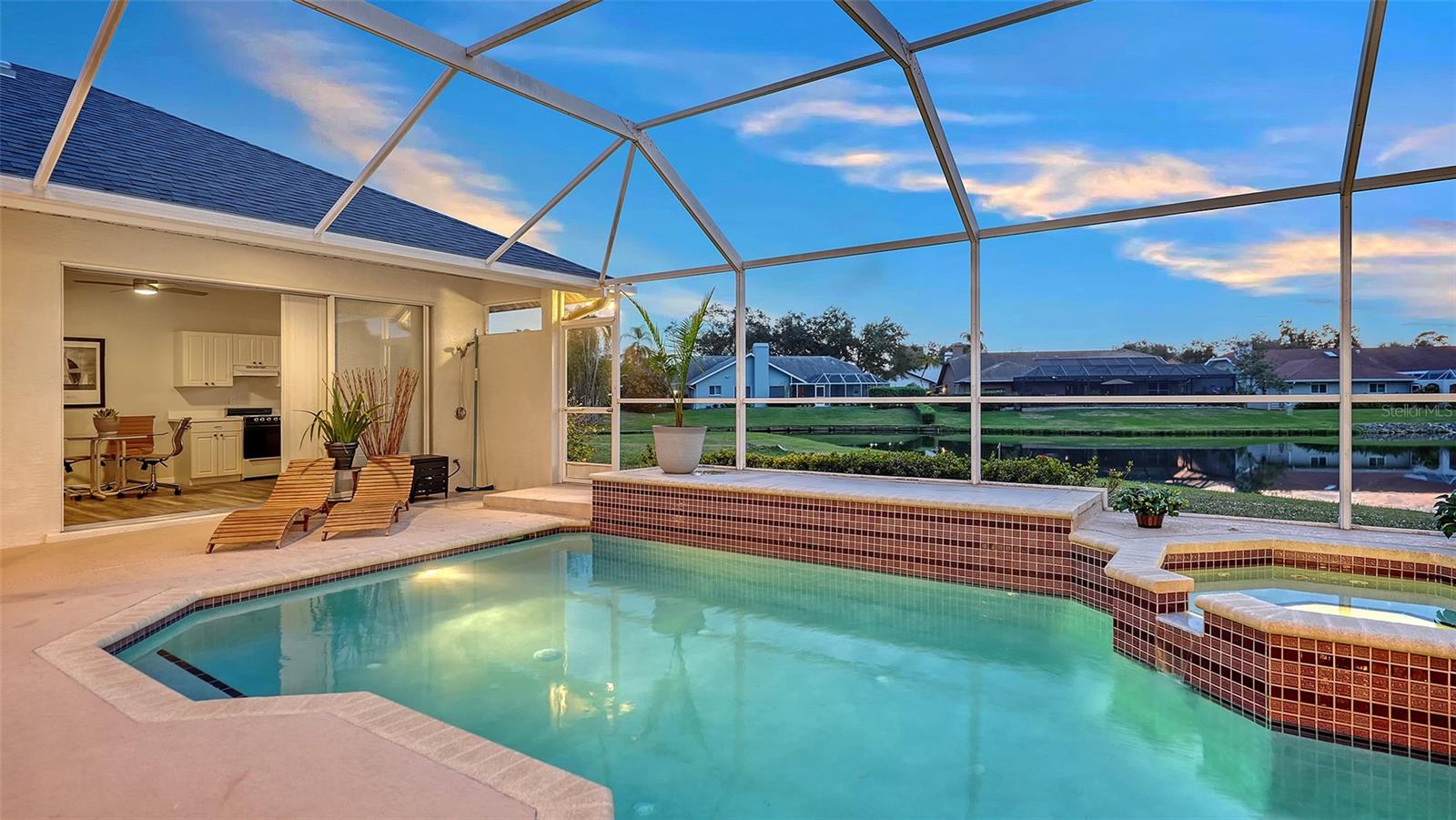 MISTY OAKS - Residential