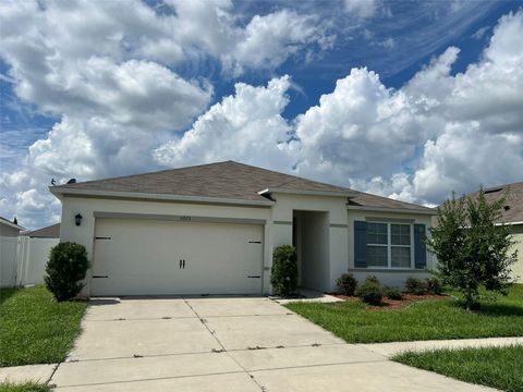 A home in WINTER HAVEN