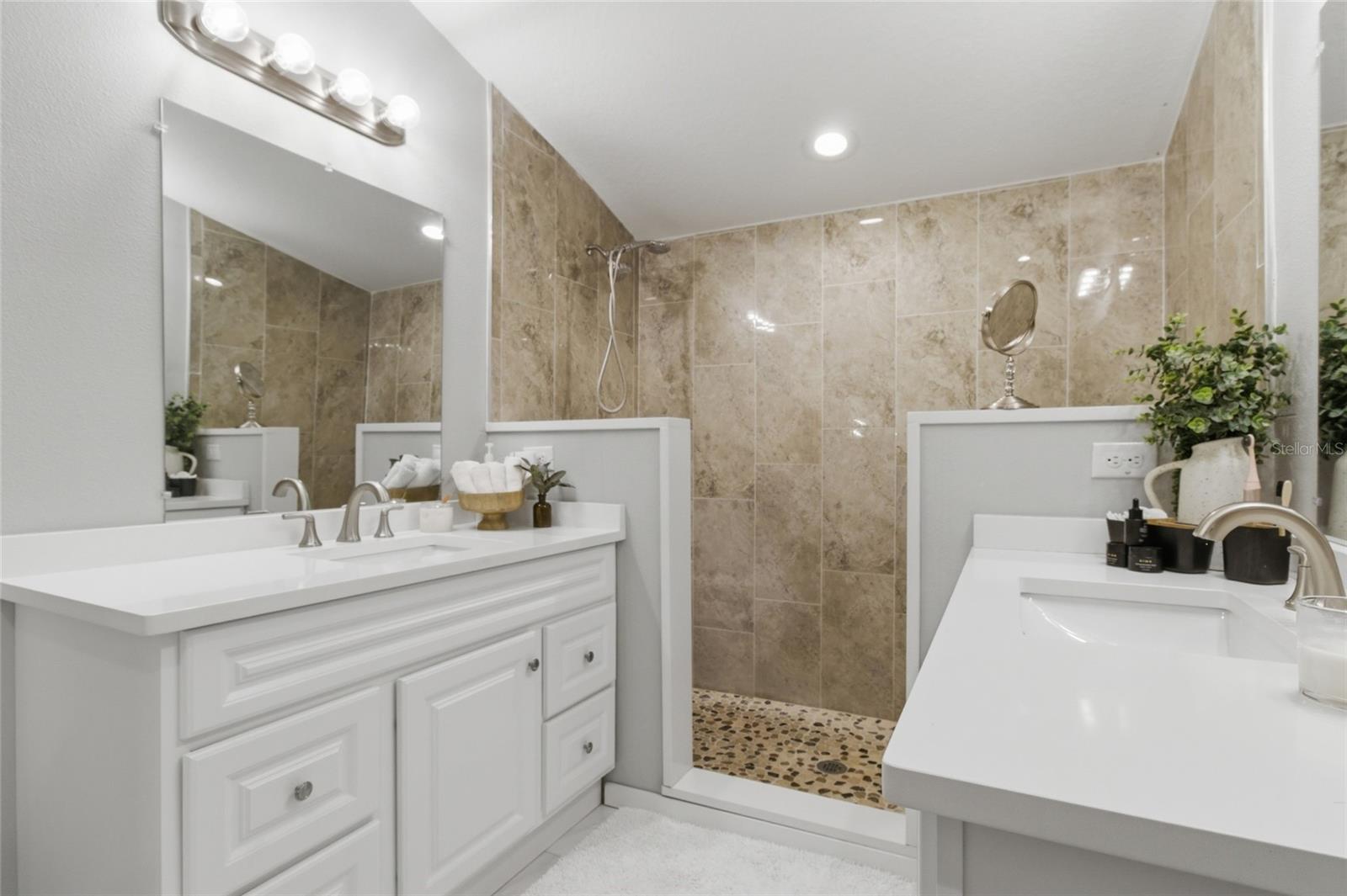 BONITA - Residential