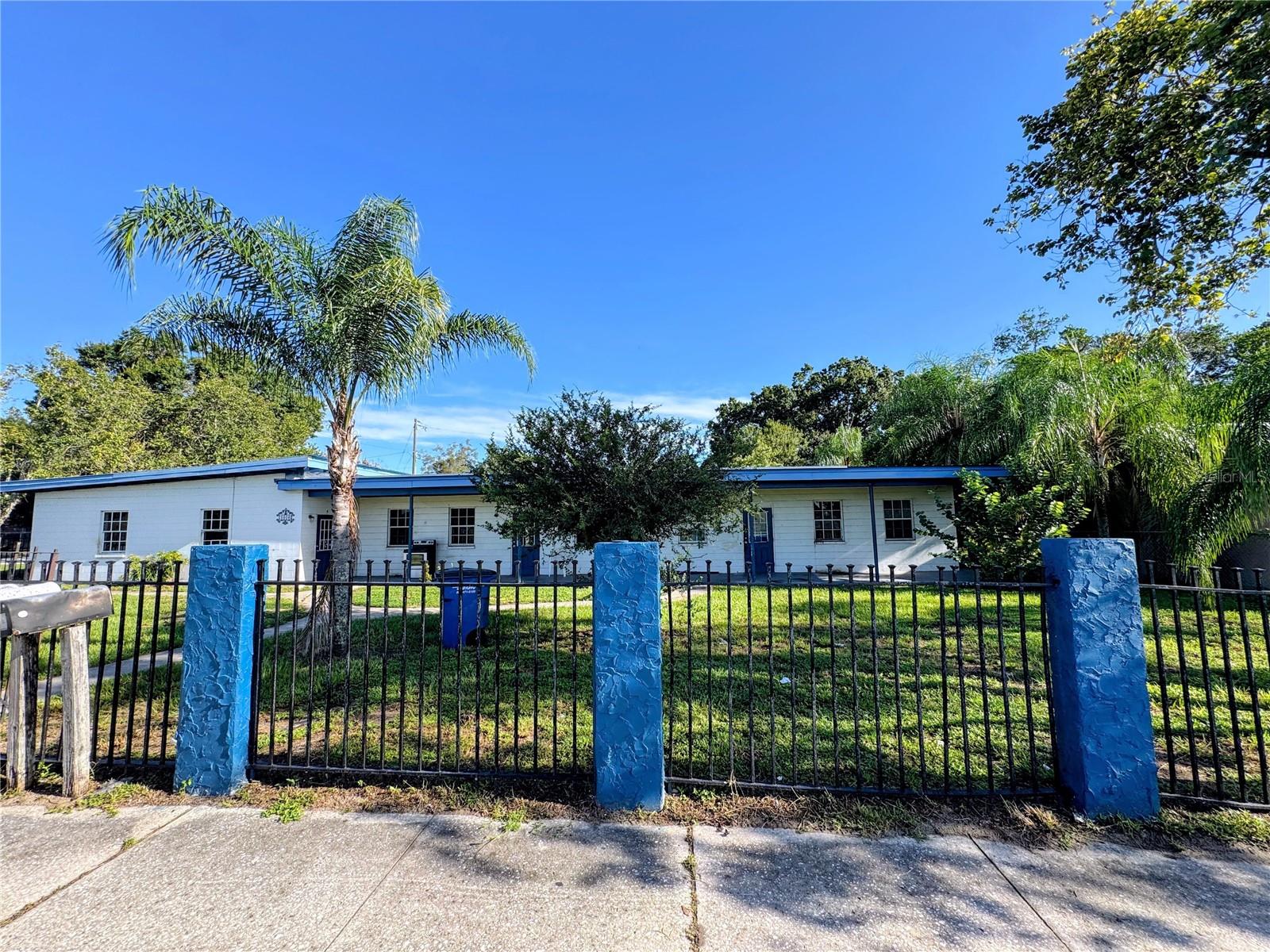 1010 EO DOUGLAS AVENUE S1-4