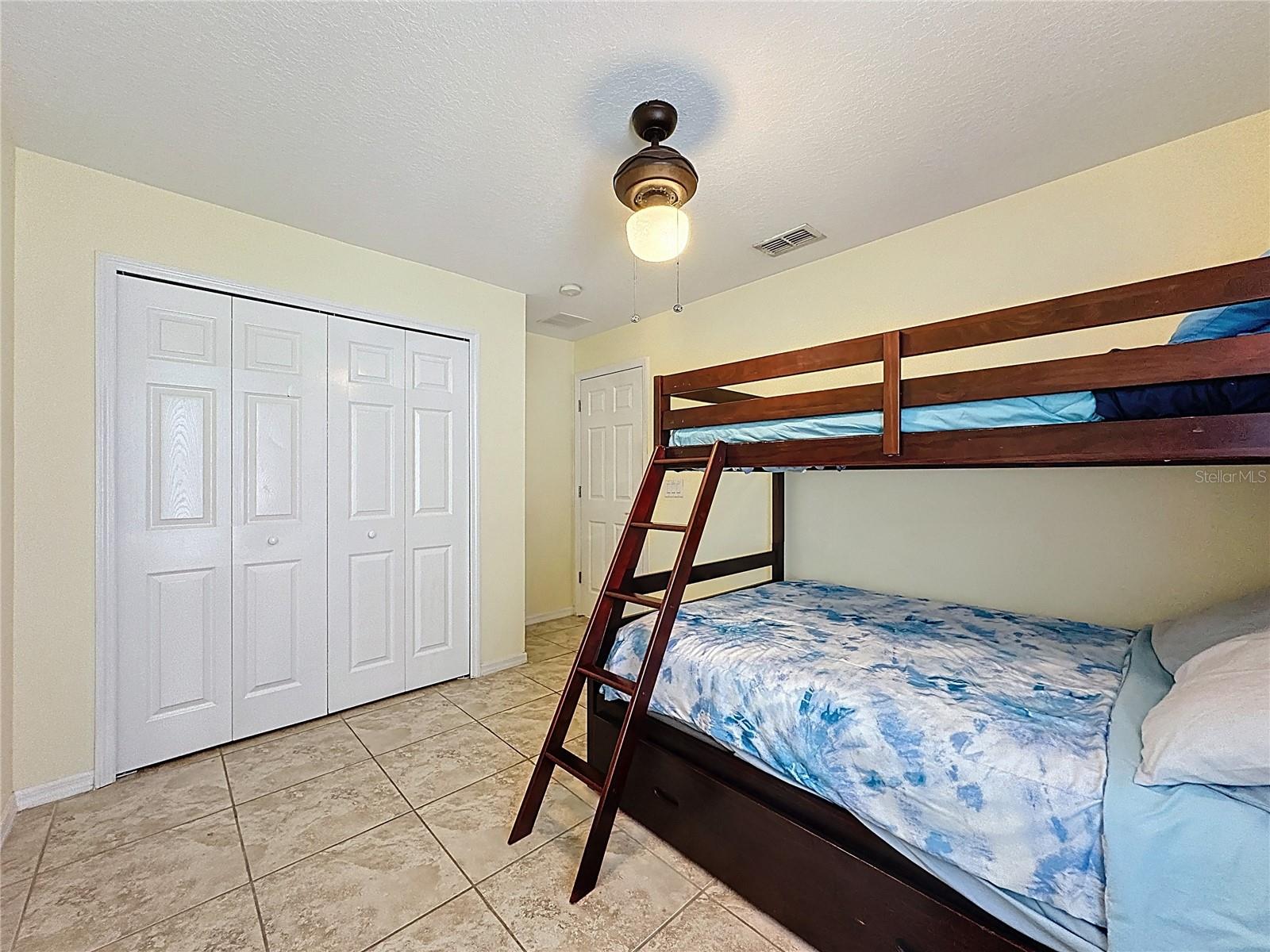 AVIANA PH 01 - Residential