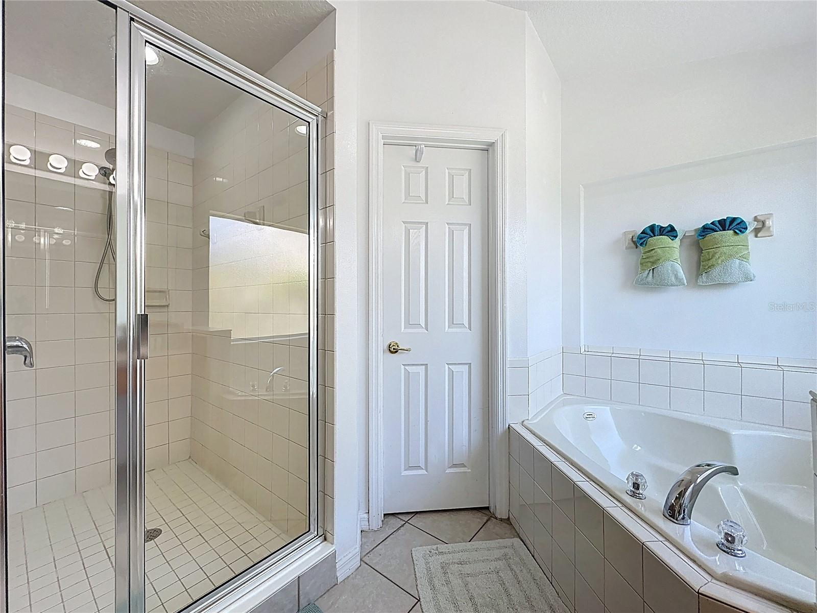 AVIANA PH 01 - Residential