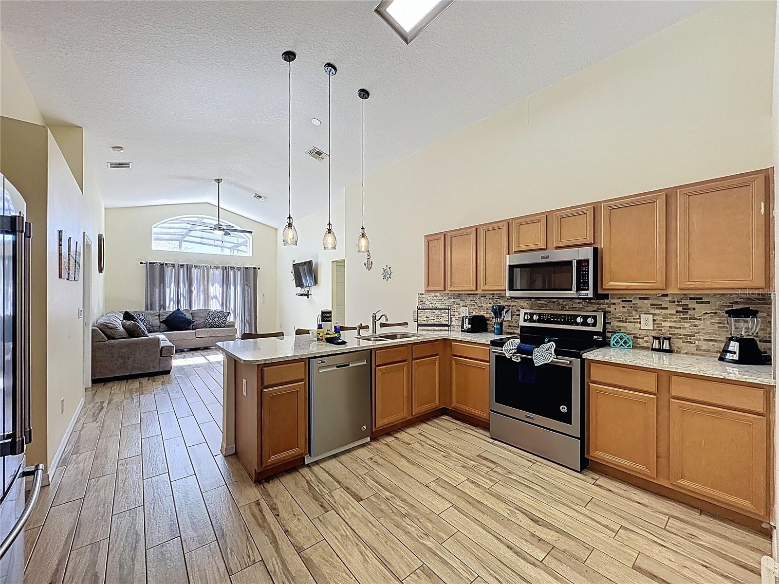 AVIANA PH 01 - Residential