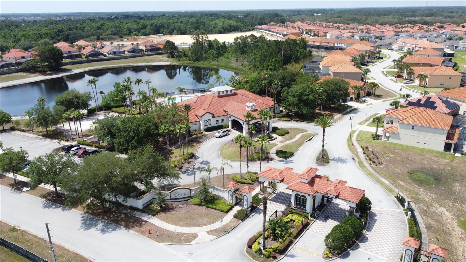 AVIANA PH 01 - Residential