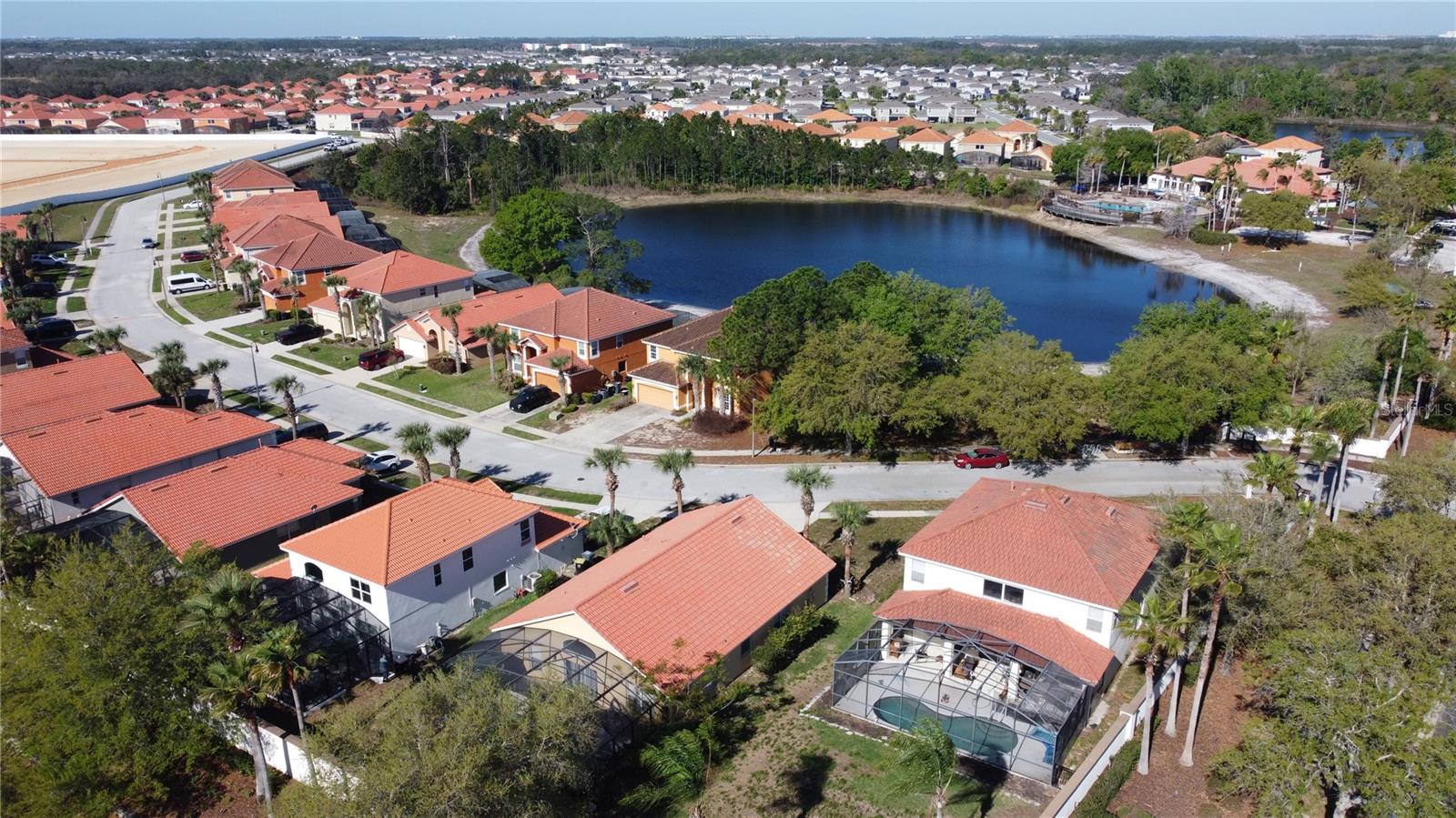 AVIANA PH 01 - Residential