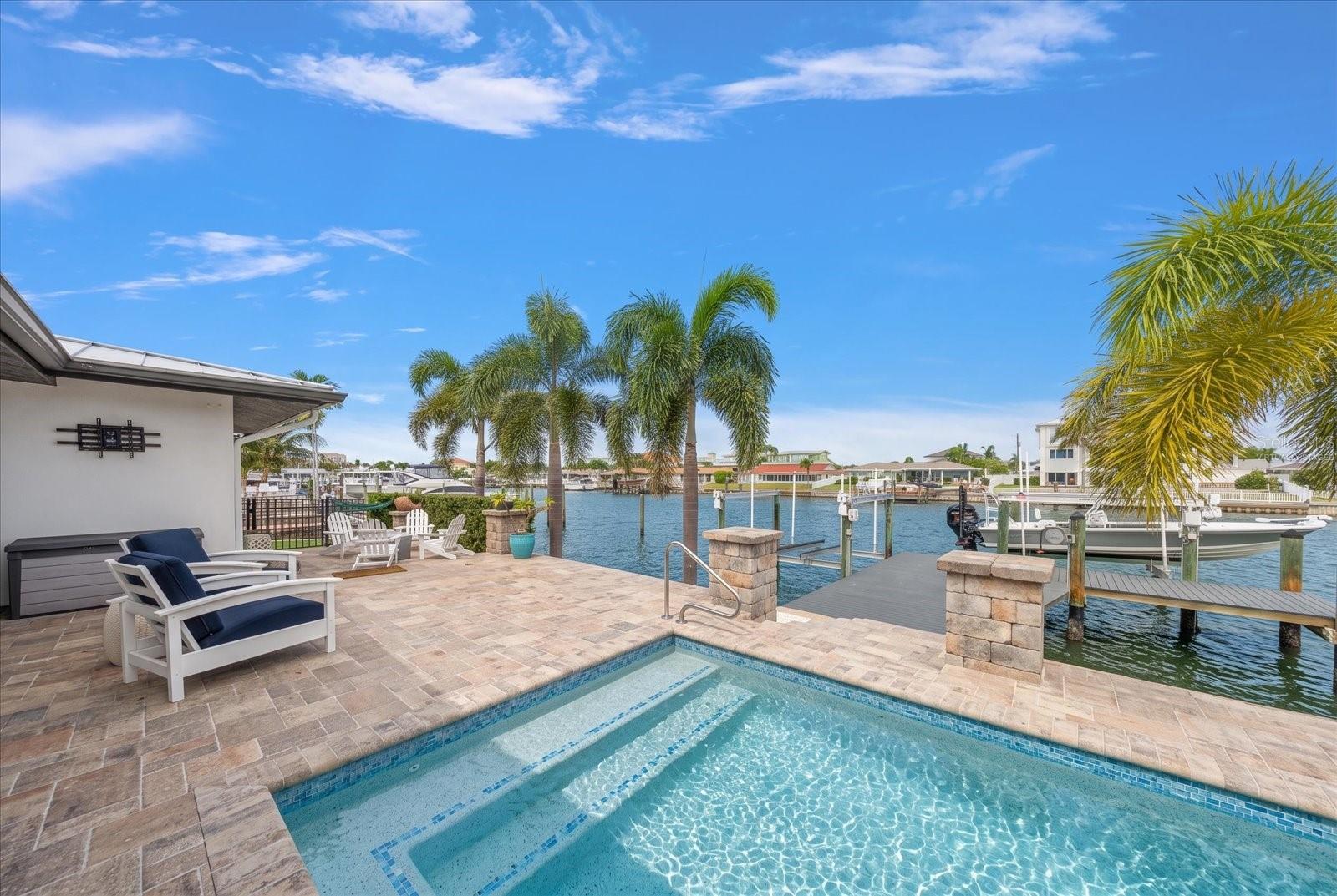 430 PALM ISLAND SE