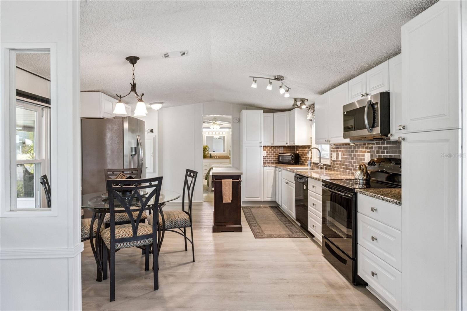 WALK IN WATER VILLAGE - Residential