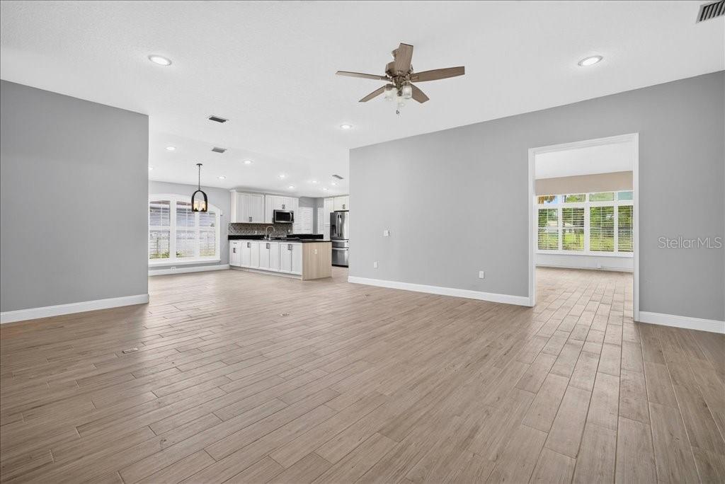 1777 ARASH CIRCLE