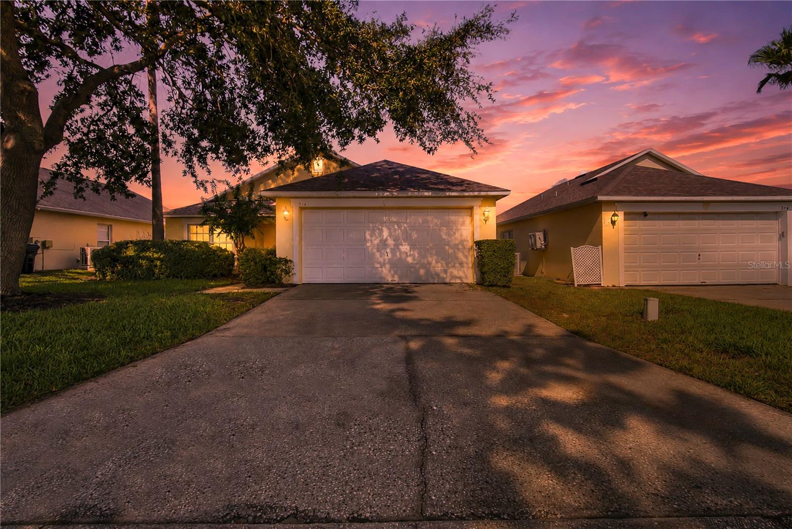 324 CASTERTON CIRCLE