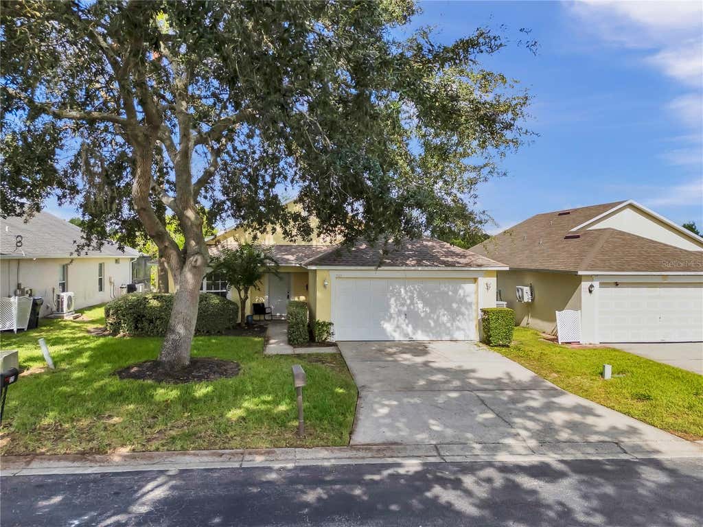 Photo of 324 Casterton Circle, Davenport, FL 33897 (MLS # S5155953)