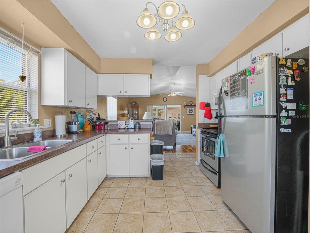 Photo of 726 17th Street NE, Winter Haven, FL 33881 (MLS # P4937500)