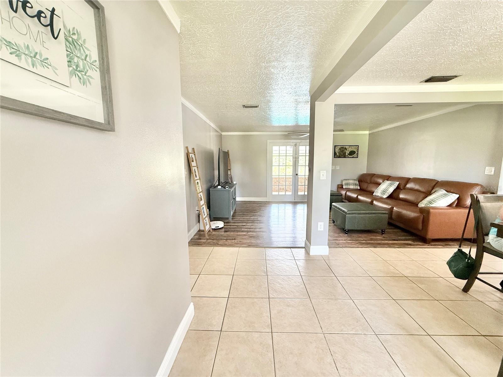 4125 PACKARD AVENUE