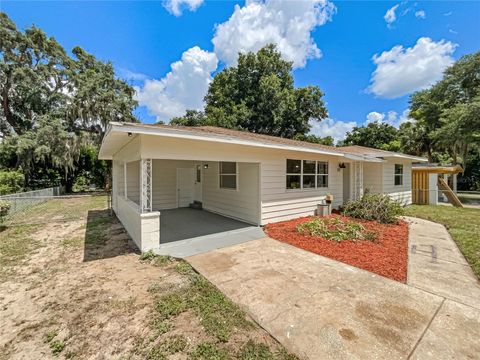 A home in EUSTIS