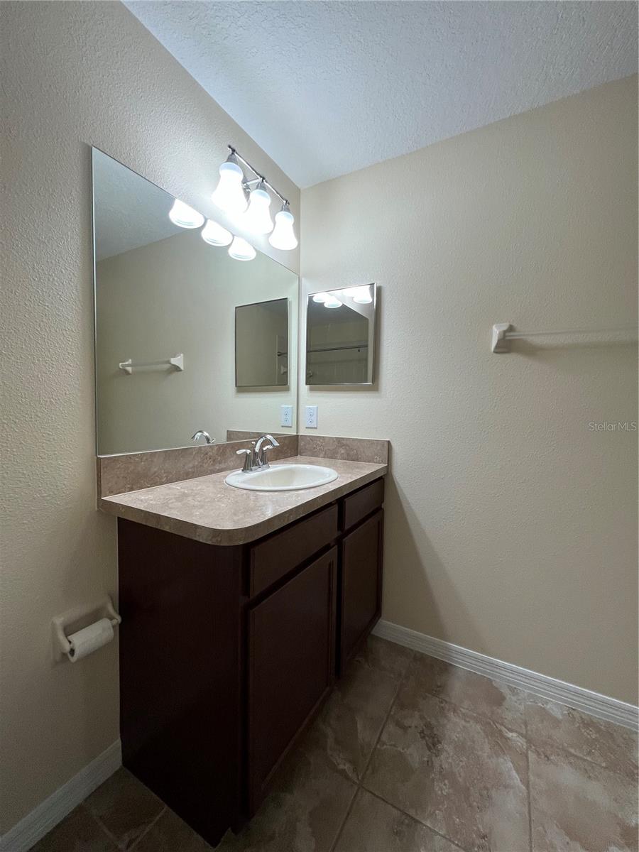 LIVE OAK PRESERVE 2C VILLAGES - Residential Lease