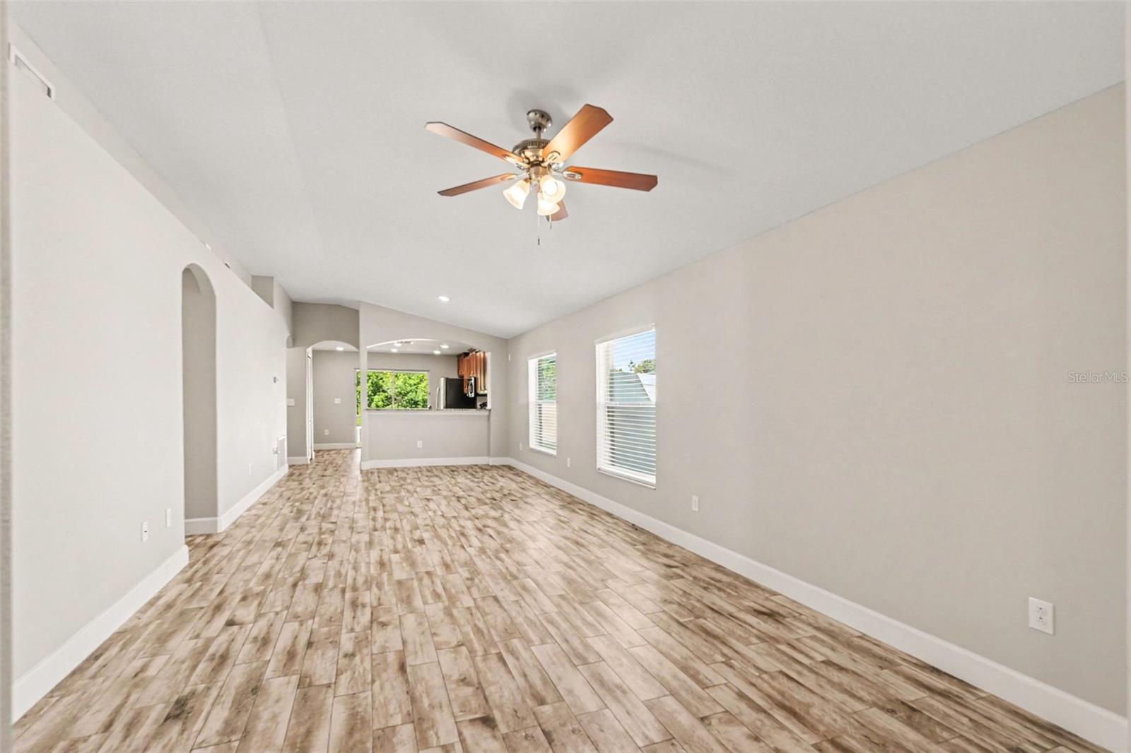 1952 HAWKS VIEW DRIVE