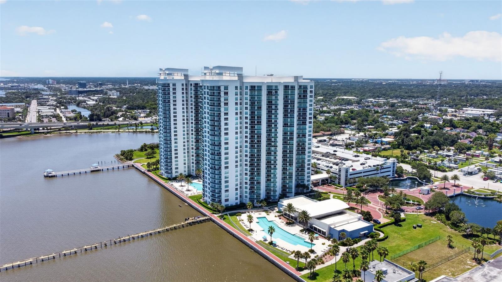 231 RIVERSIDE DRIVE 1108-1