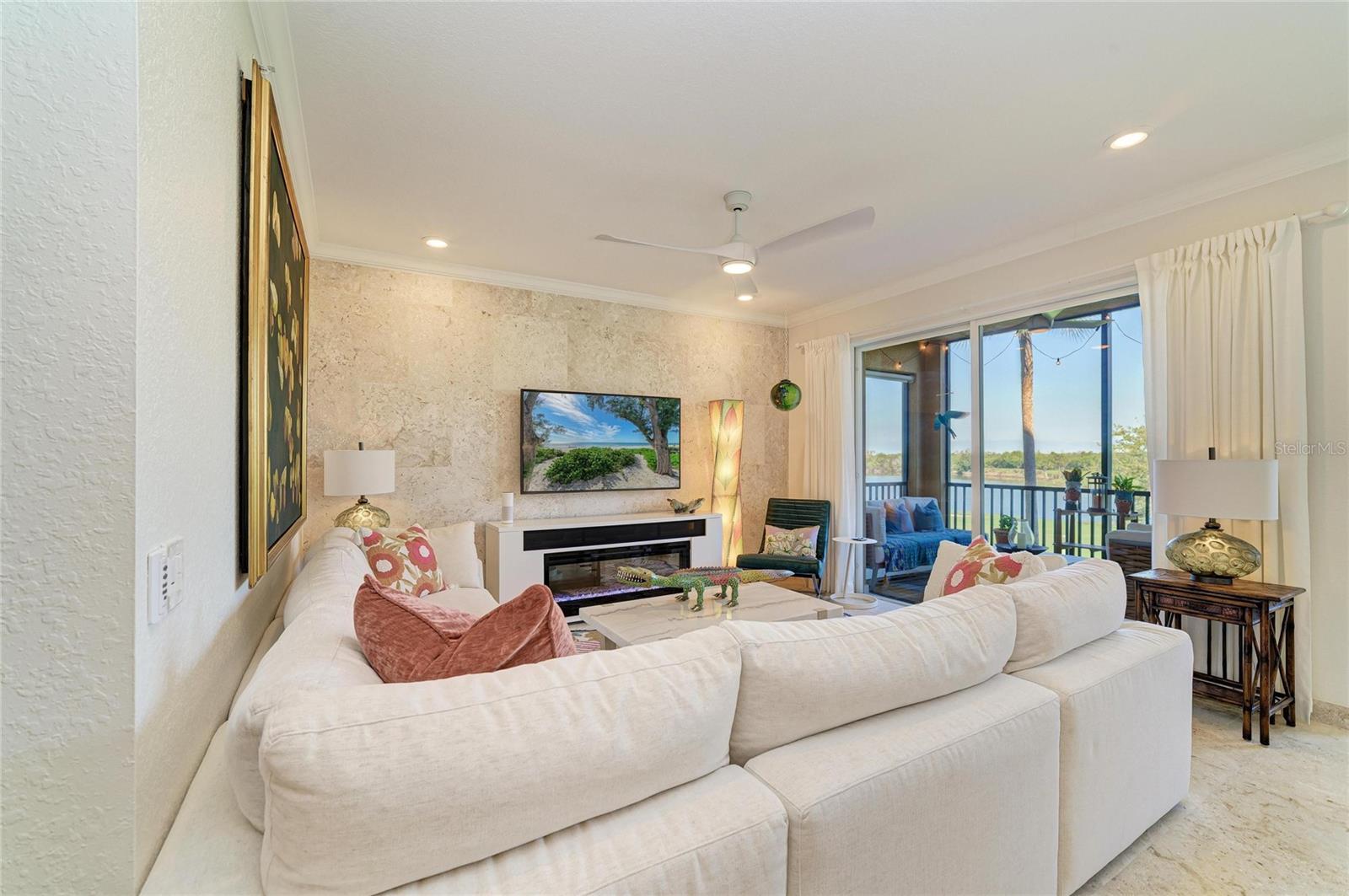 RIVER STRAND - Residential