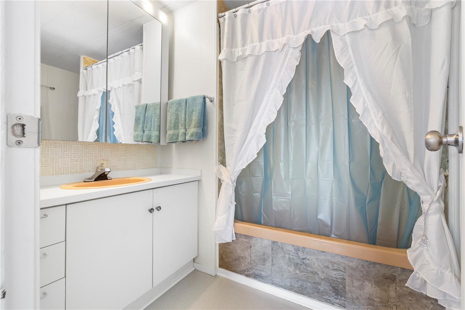 CASA LOMA MOBILEHOME - Residential