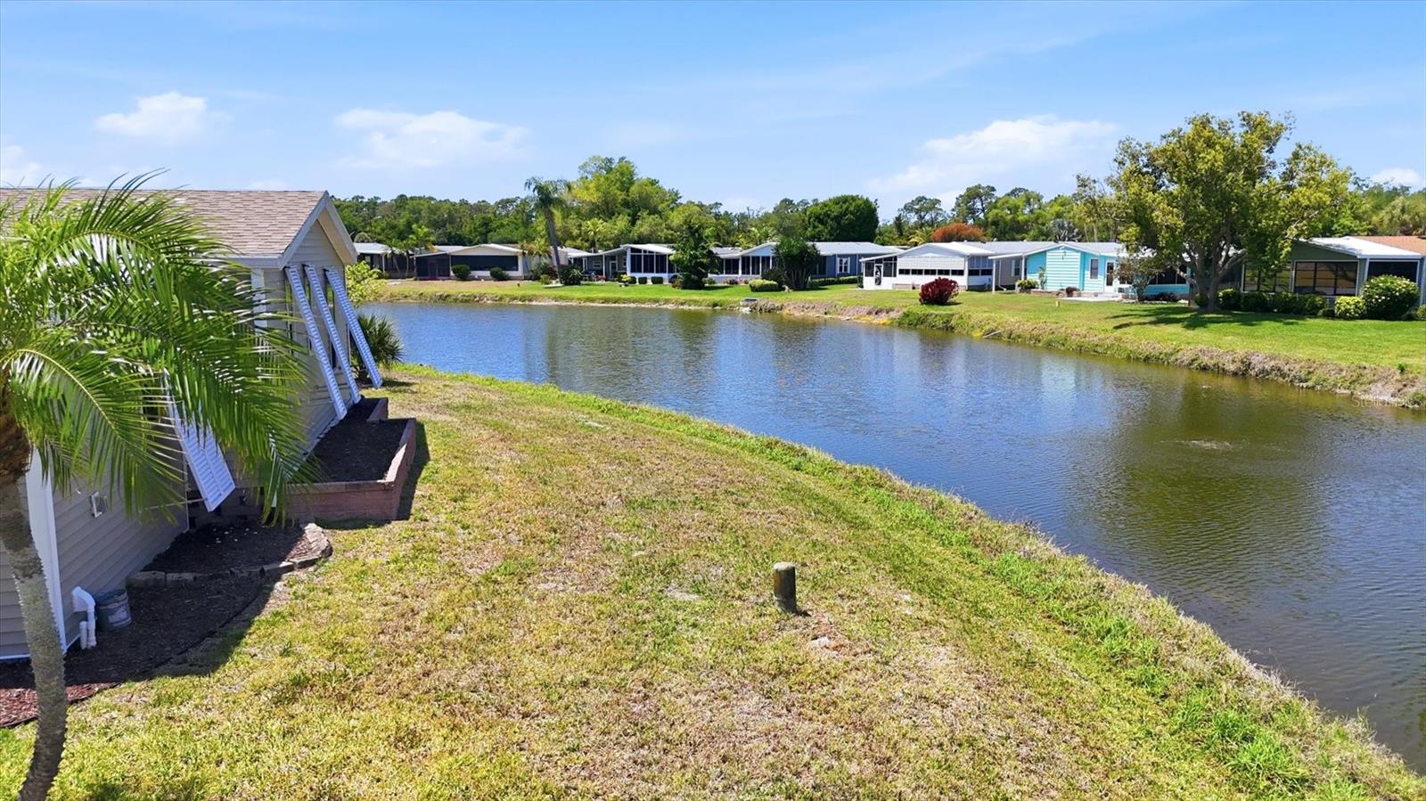 TANGERINE WOODS - Residential