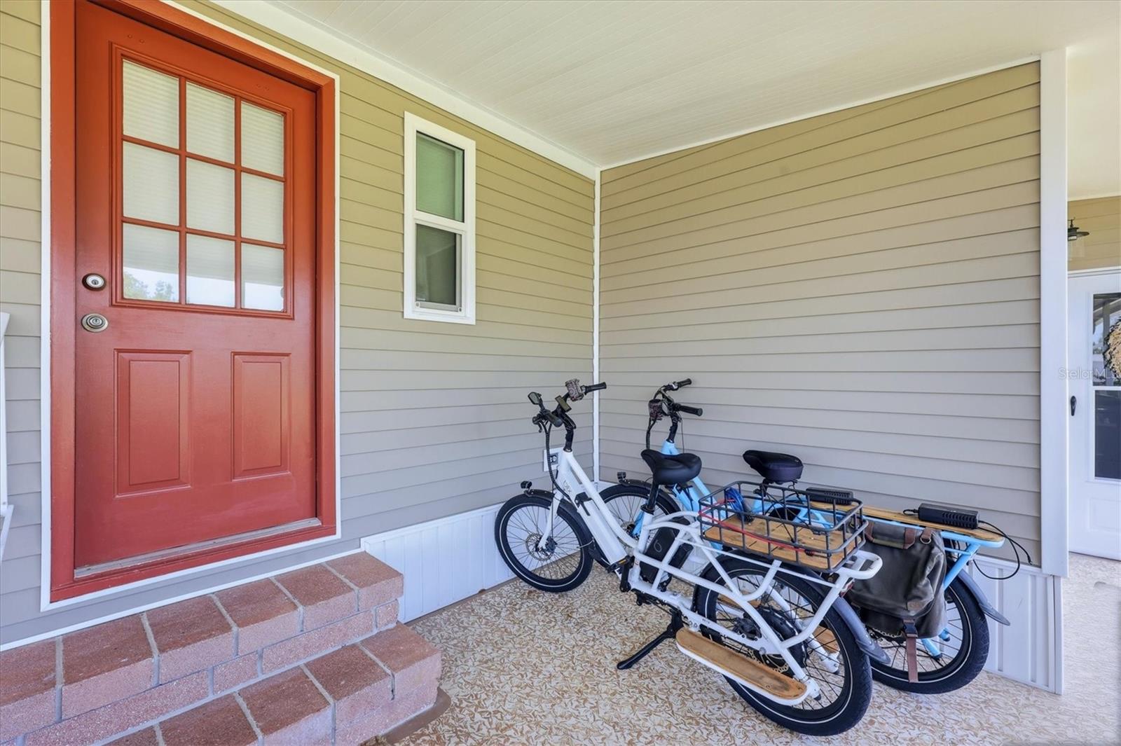 TANGERINE WOODS - Residential