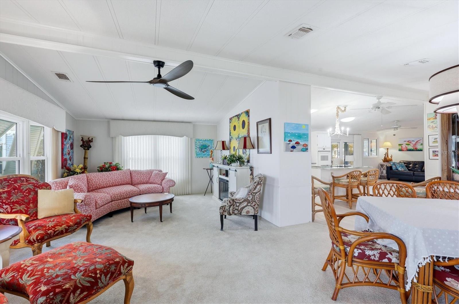 TANGERINE WOODS - Residential