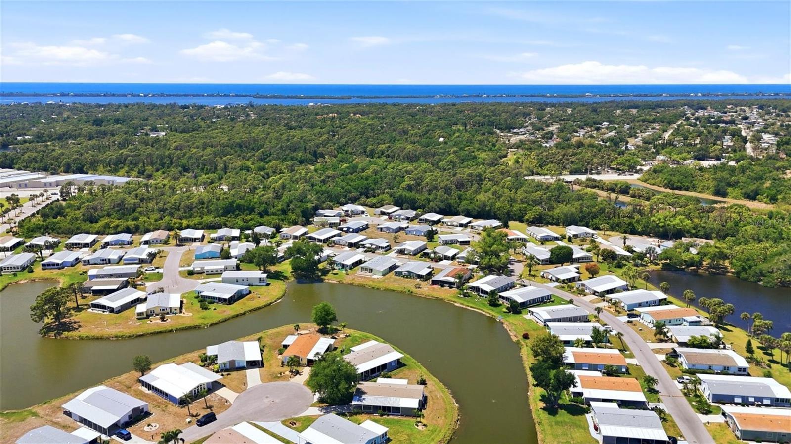 TANGERINE WOODS - Residential