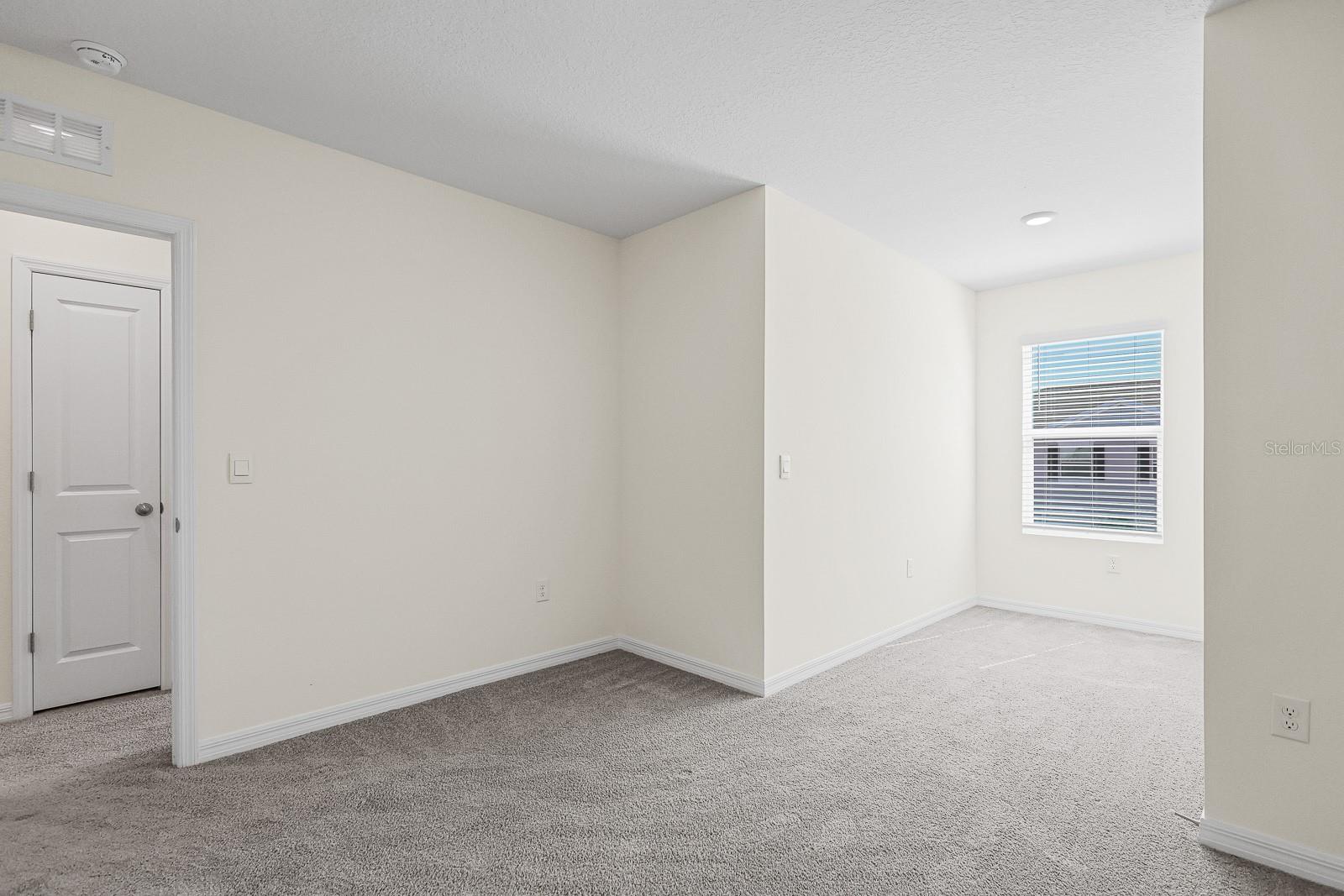 MANGROVE POINT PH 1 - Residential Lease