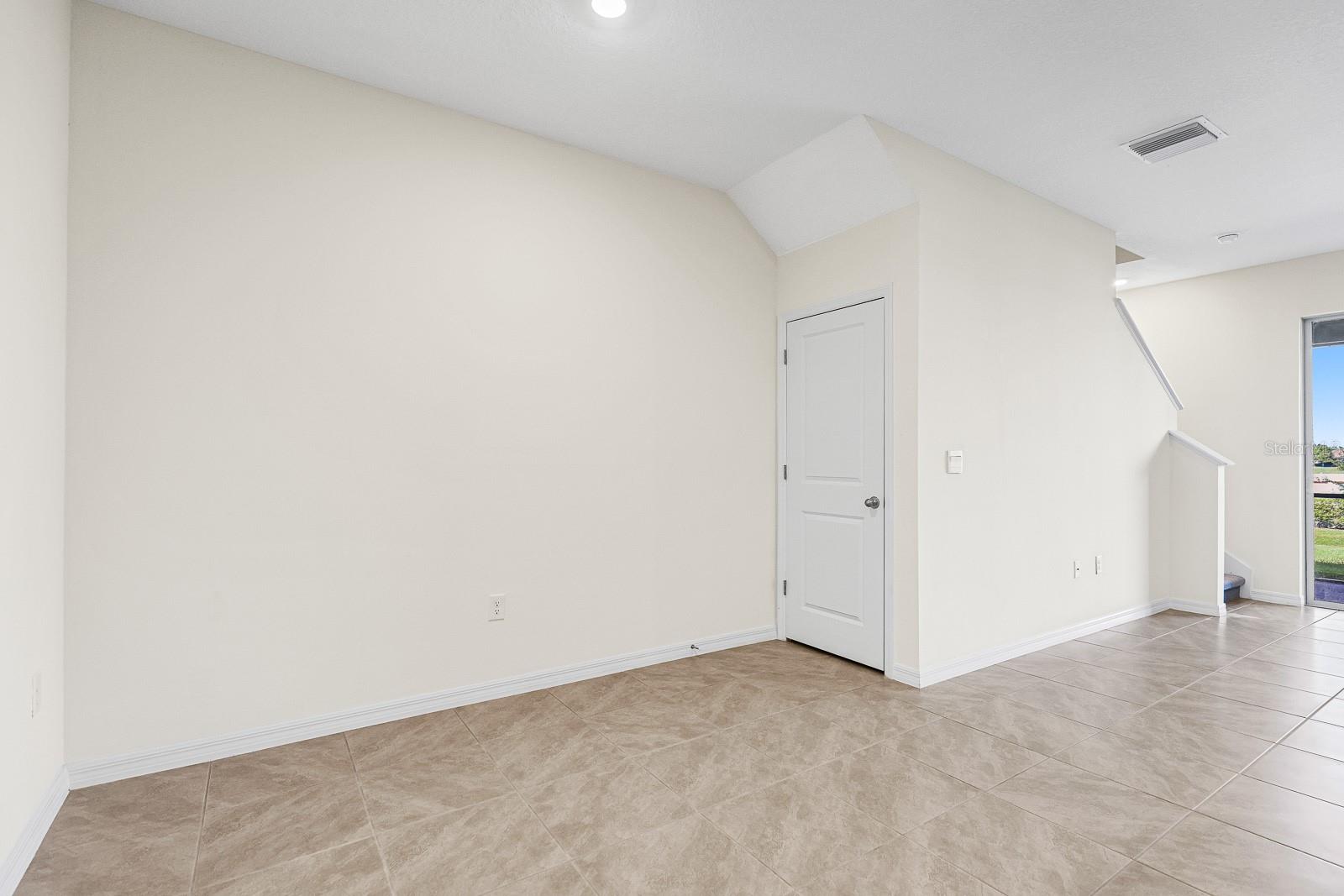 MANGROVE POINT PH 1 - Residential Lease