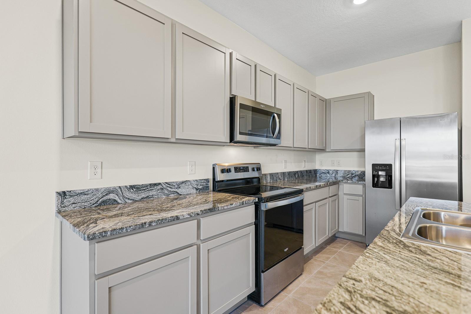 MANGROVE POINT PH 1 - Residential Lease