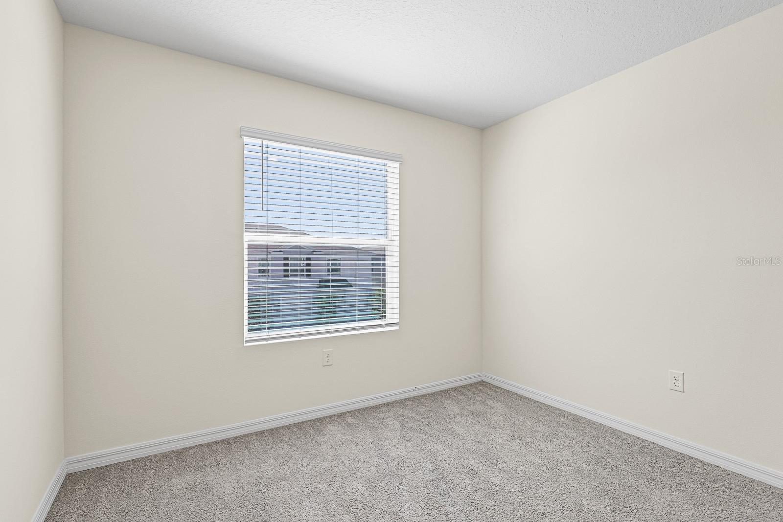 MANGROVE POINT PH 1 - Residential Lease