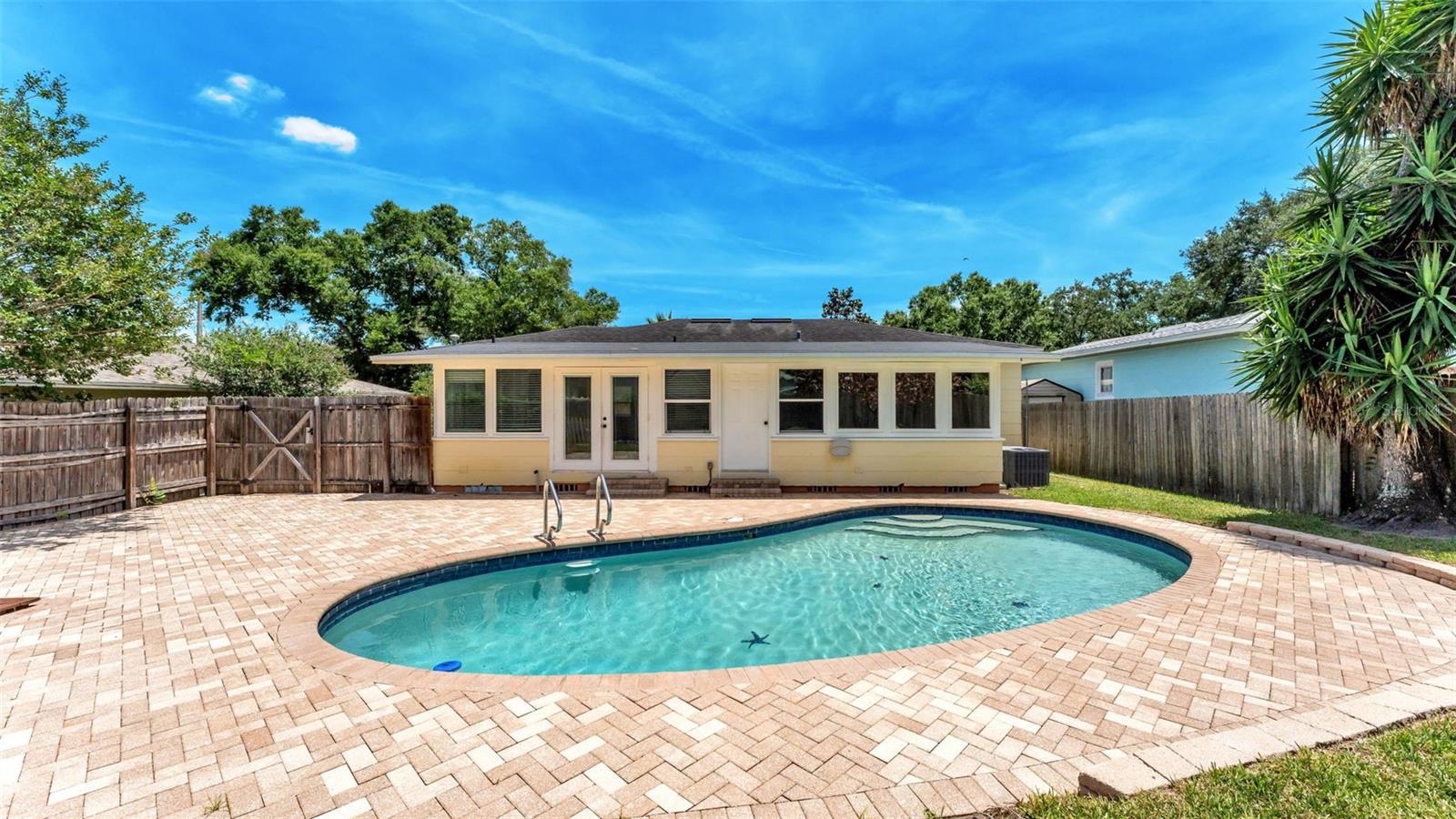 CLEVELAND HEIGHTS - Residential