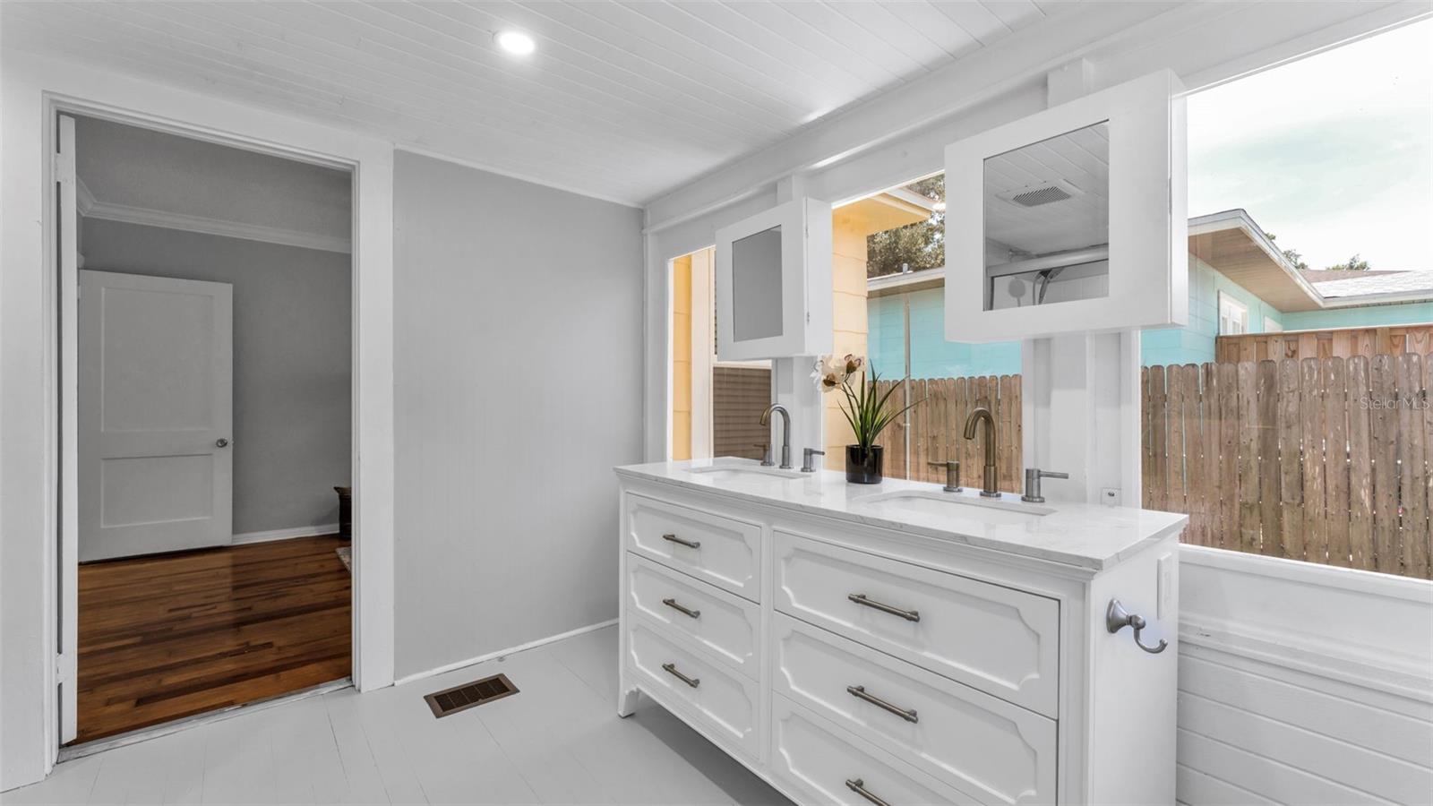 CLEVELAND HEIGHTS - Residential
