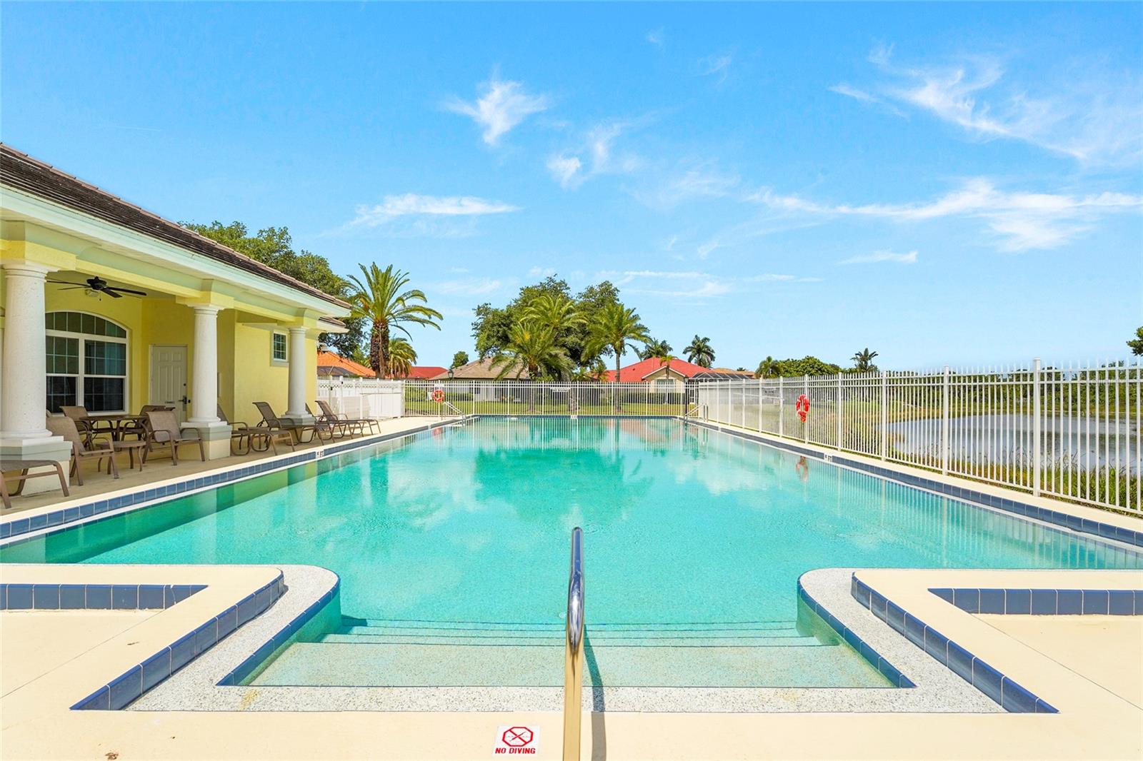 THE LAKES OF JACARANDA - Residential
