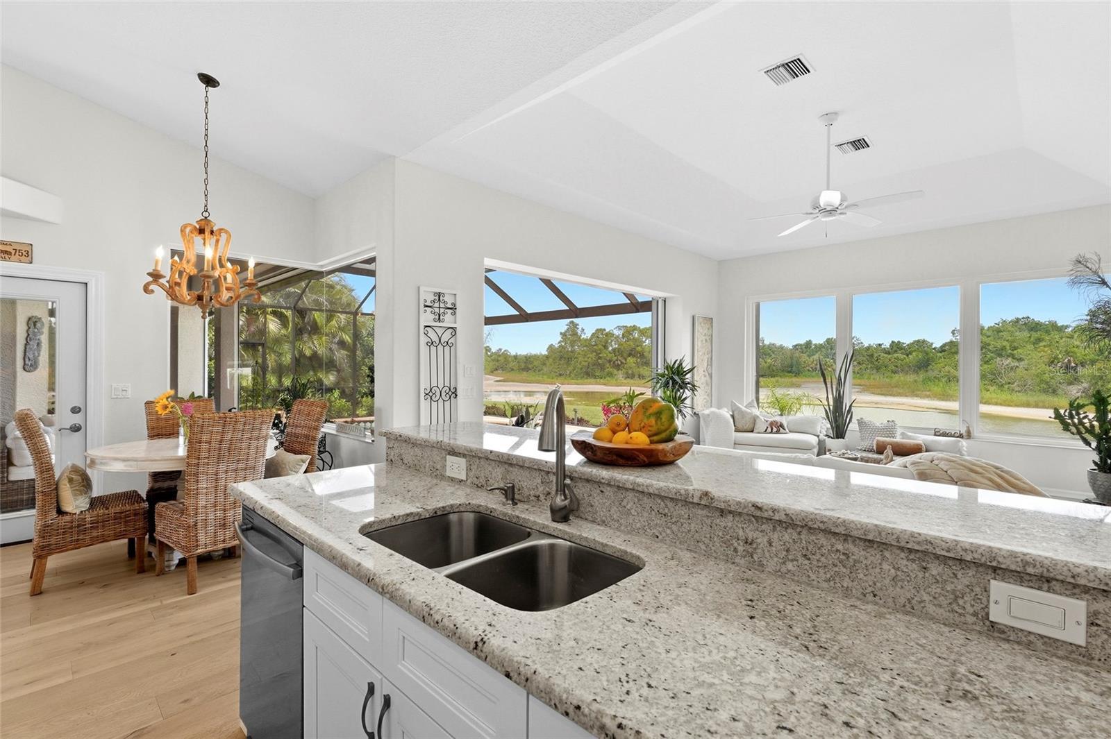 THE LAKES OF JACARANDA - Residential