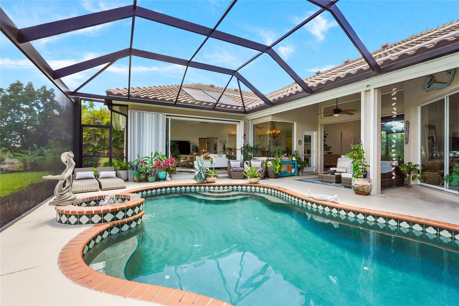 THE LAKES OF JACARANDA - Residential