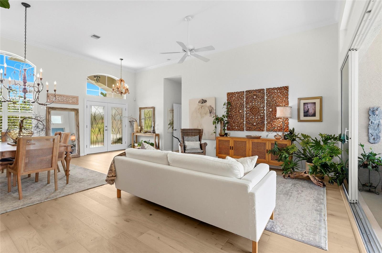 THE LAKES OF JACARANDA - Residential