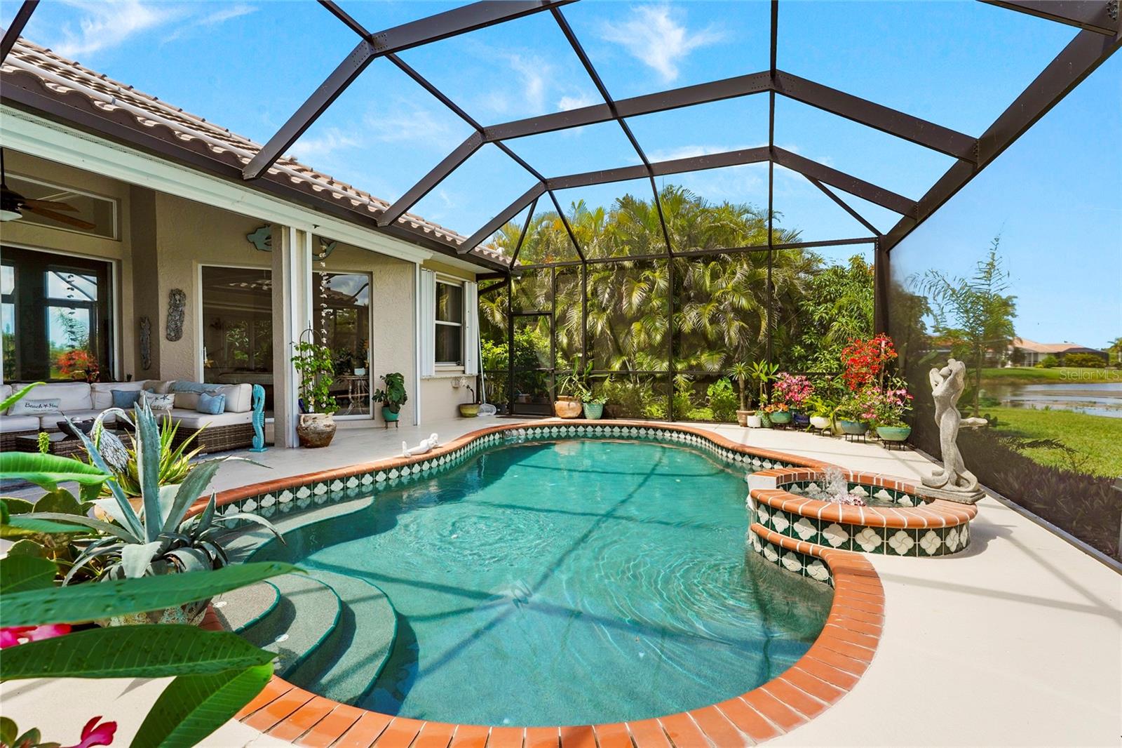 THE LAKES OF JACARANDA - Residential