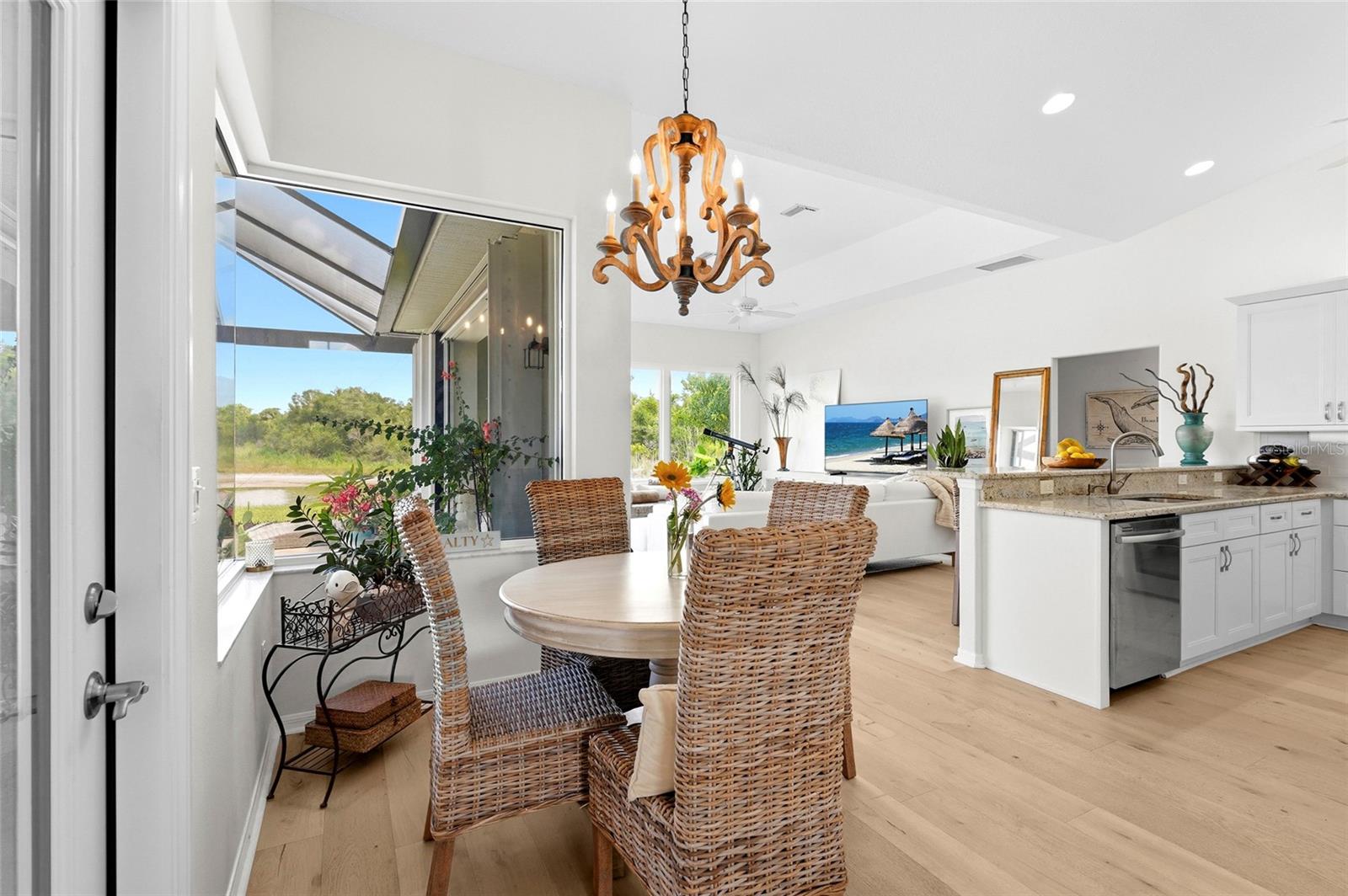 THE LAKES OF JACARANDA - Residential