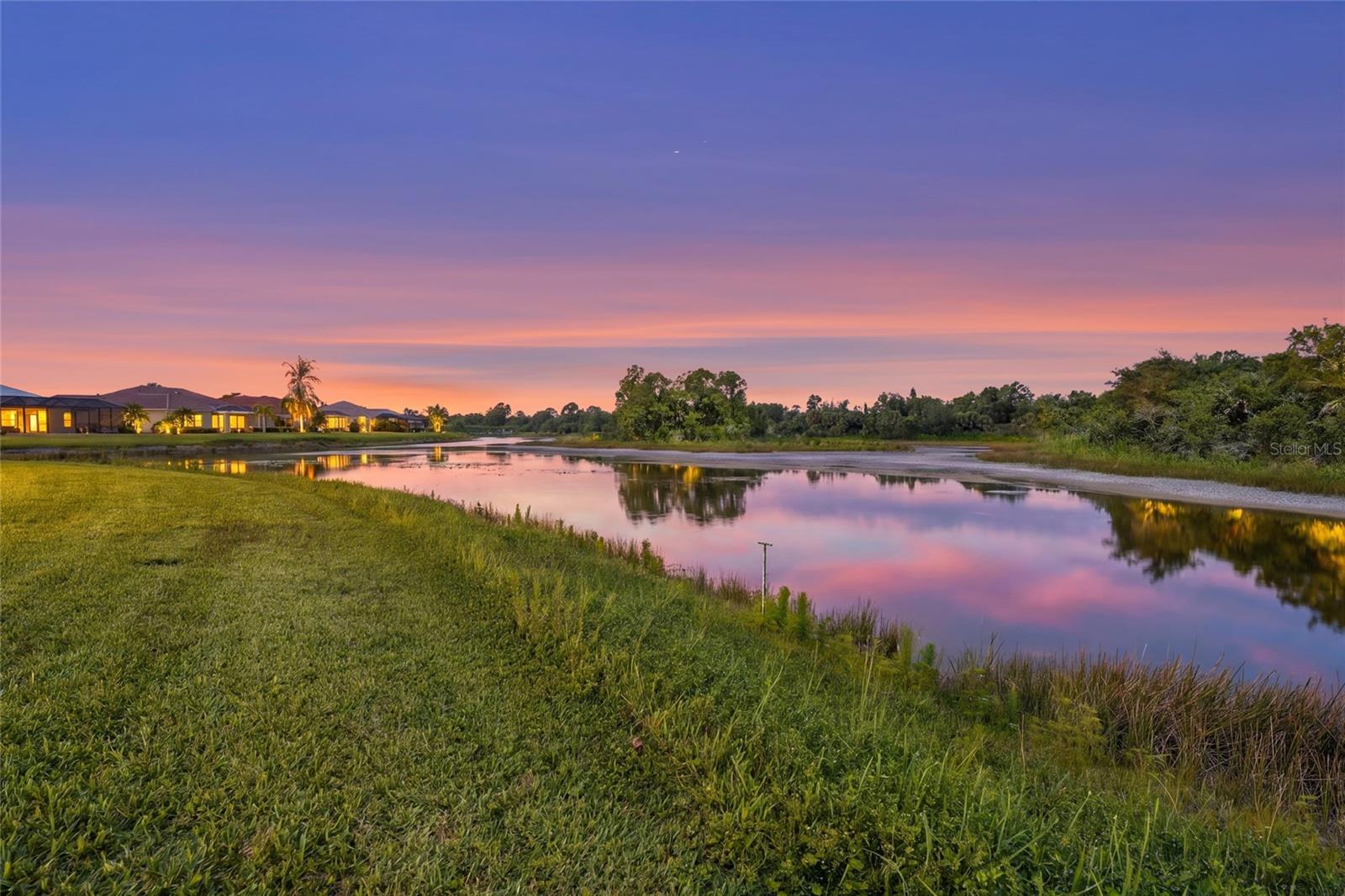 THE LAKES OF JACARANDA - Residential