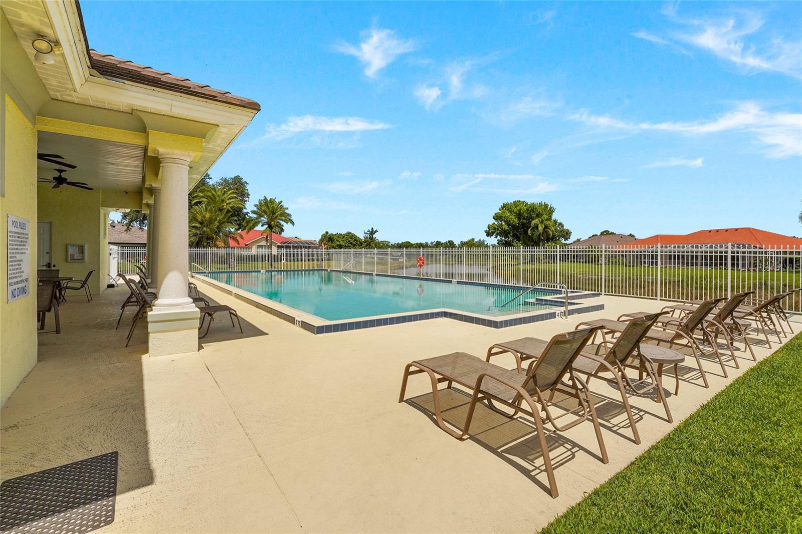 THE LAKES OF JACARANDA - Residential