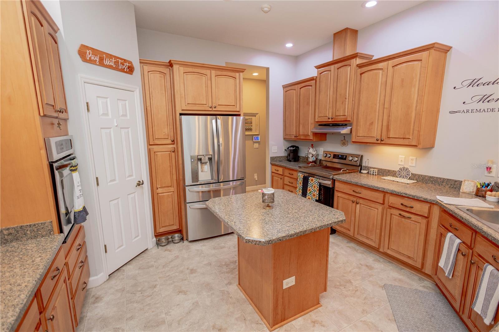 CREEKSIDE SUB - Residential